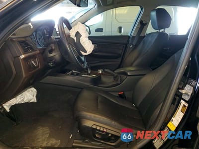 Zdjęcie 7 z 12 samochodu: 2015 BMW 328 XI VIN:WBA3B3G5XFNT18016 - miniatura