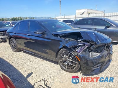 Czwarte zdjęcie samochodu z boku: 2021 MERCEDES-BENZ E 350 VIN:W1KZF8DB6MA919331 - miniatura