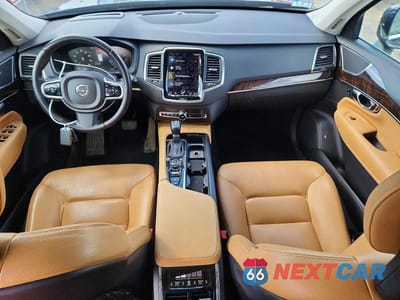 Zdjęcie 8 z 12 samochodu: 2016 VOLVO XC90 T6 VIN:YV4A22PK9G1016748 - miniatura