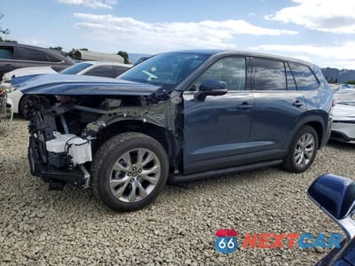2026 TOYOTA GRAND HIGHLANDER HYBRID LIMITED 5TDACAB54TS081161 - główne zdjęcie licytacji z USA - miniatura