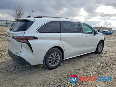 Trzecie zdjęcie samochodu z tyłu: 2023 TOYOTA SIENNA XLE 8-PASSENGER VIN:5TDYRKEC2PS155941 - miniatura