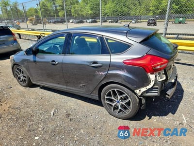 Drugie zdjęcie samochodu z przodu: 2017 FORD FOCUS SEL VIN:1FADP3M2XHL252462 - miniatura