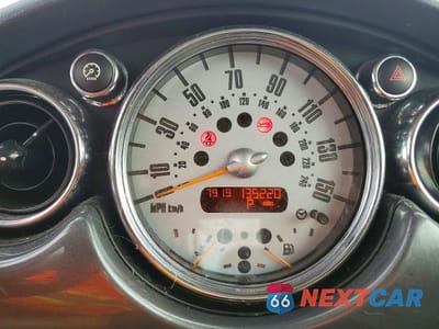 Zdjęcie 9 z 11 samochodu: 2005 MINI COOPER VIN:WMWRC33535TJ71612 - miniatura