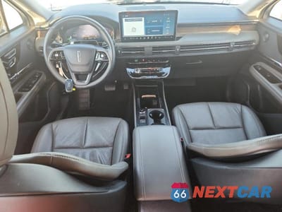 Zdjęcie 8 z 13 samochodu: 2024 LINCOLN CORSAIR GRAND TOURING VIN:5LMTJ5DZ1RUL04534 - miniatura