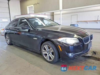 Czwarte zdjęcie samochodu z boku: 2013 BMW 528 I VIN:WBAXG5C56DDY37765 - miniatura