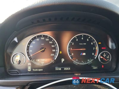 Zdjęcie 9 z 12 samochodu: 2014 BMW M5 VIN:WBSFV9C54ED097655 - miniatura