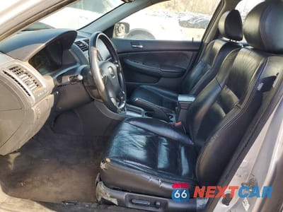 Zdjęcie 7 z 12 samochodu: 2003 HONDA ACCORD EX VIN:1HGCM56743A141320 - miniatura