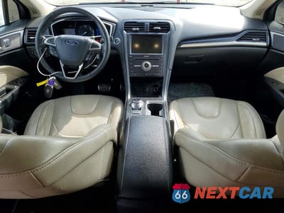 Zdjęcie 8 z 13 samochodu: 2017 FORD FUSION TITANIUM HEV VIN:3FA6P0RU1HR129698 - miniatura