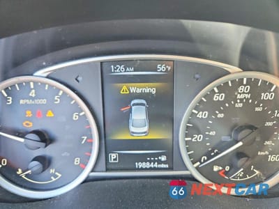 Zdjęcie 9 z 11 samochodu: 2016 NISSAN SENTRA SV VIN:3N1AB7AP2GY312326 - miniatura