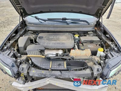Zdjęcie 12 z 14 samochodu: 2019 JEEP CHEROKEE LATITUDE VIN:1C4PJMCB4KD213352 - miniatura