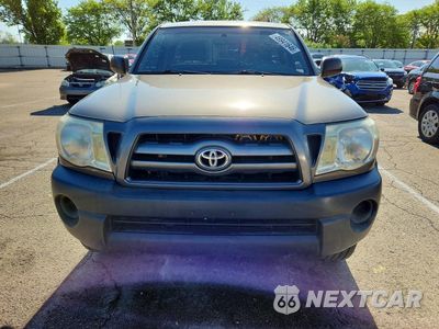 Piąte zdjęcie samochodu w środku: 2010 TOYOTA TACOMA BASE VIN:5TEPX4EN2AZ677395 - miniatura