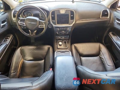 Zdjęcie 8 z 12 samochodu: 2021 CHRYSLER 300 TOURING VIN:2C3CCARG6MH509252 - miniatura