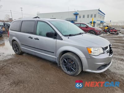 Czwarte zdjęcie samochodu z boku: 2017 DODGE GRAND CARAVAN SE VIN:2C4RDGBG6HR707264 - miniatura