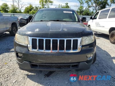 Piąte zdjęcie samochodu w środku: 2011 JEEP GRAND CHEROKEE LAREDO VIN:1J4RS4GT0BC513799 - miniatura