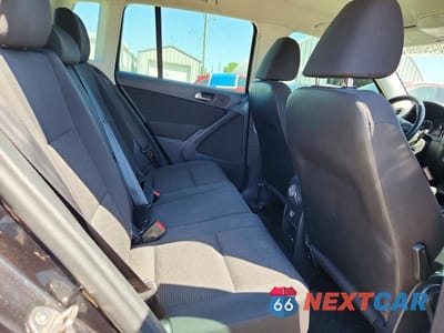 Zdjęcie 10 z 12 samochodu: 2018 VOLKSWAGEN TIGUAN LIMITED VIN:WVGAV7AXXJK004181 - miniatura
