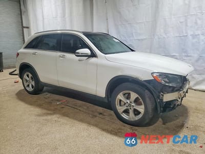 Czwarte zdjęcie samochodu z boku: 2018 MERCEDES-BENZ GLC 300 4MATIC VIN:WDC0G4KB6JV105996 - miniatura
