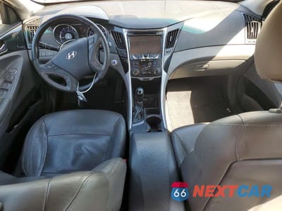 Zdjęcie 8 z 12 samochodu: 2012 HYUNDAI SONATA LIMITED VIN:5NPEC4AC7CH341593 - miniatura