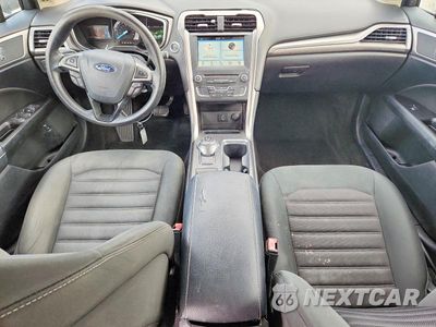 Zdjęcie 8 z 12 samochodu: 2017 FORD FUSION SE HYBRID VIN:3FA6P0LU2HR397040 - miniatura