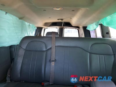 Zdjęcie 10 z 13 samochodu: 2020 CHEVROLET EXPRESS G2500 LS VIN:1GAWGEFG7L1254755 - miniatura