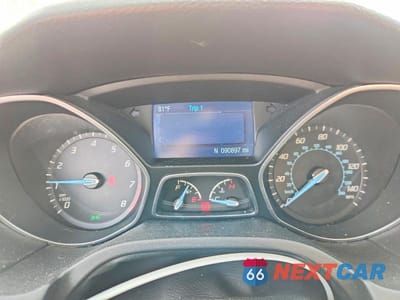 Zdjęcie 9 z 11 samochodu: 2014 FORD FOCUS SE VIN:1FADP3K24EL327686 - miniatura