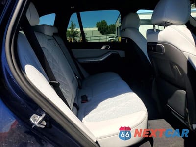 Zdjęcie 11 z 13 samochodu: 2025 BMW X5 XDRIVE50E VIN:5UX43EU09S9Z63380 - miniatura
