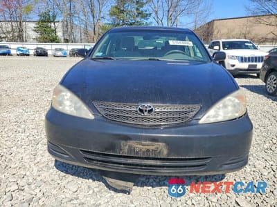 Piąte zdjęcie samochodu w środku: 2004 TOYOTA CAMRY VIN:4T1BE32KX3U152631 - miniatura