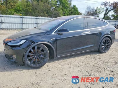 2020 TESLA MODEL X 5YJXCDE23LF248143 - główne zdjęcie licytacji z USA - miniatura