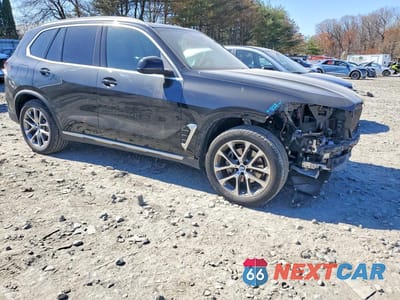 Czwarte zdjęcie samochodu z boku: 2024 BMW X5 XDRIVE40I VIN:5UX23EU00R9W03691 - miniatura