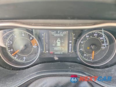 Zdjęcie 9 z 13 samochodu: 2021 JEEP CHEROKEE LATITUDE VIN:1C4PJLCB1MD164110 - miniatura