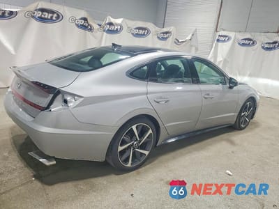 Trzecie zdjęcie samochodu z tyłu: 2023 HYUNDAI SONATA SEL PLUS VIN:KMHL44J20PA279104 - miniatura