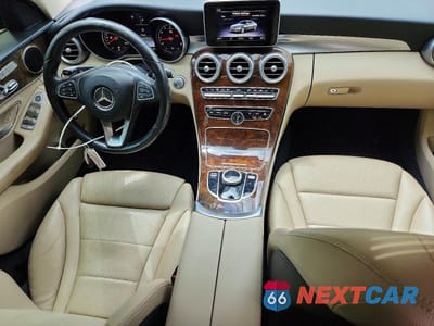Zdjęcie 8 z 13 samochodu: 2018 MERCEDES-BENZ C 300 4MATIC VIN:55SWF4KBXJU261927 - miniatura