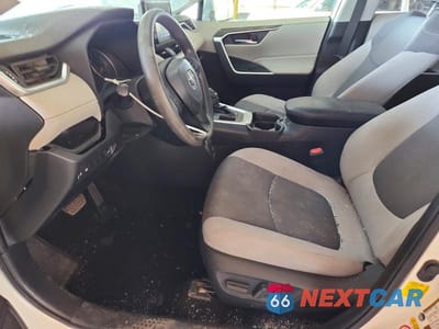 Zdjęcie 7 z 13 samochodu: 2019 TOYOTA RAV4 XLE VIN:JTMW1RFV6KD501596 - miniatura