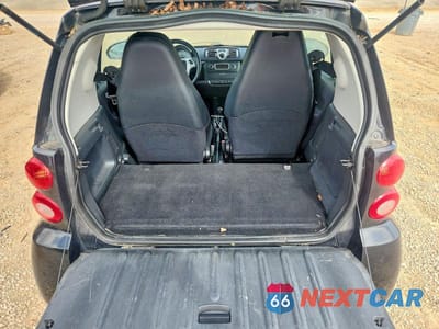 Zdjęcie 10 z 12 samochodu: 2012 SMART FORTWO PURE VIN:WMEEJ3BAXCK572181 - miniatura