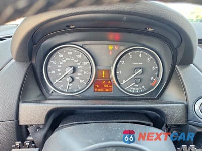 Zdjęcie 9 z 11 samochodu: 2015 BMW X1 SDRIVE28I VIN:WBAVM1C5XFVZ94494 - miniatura