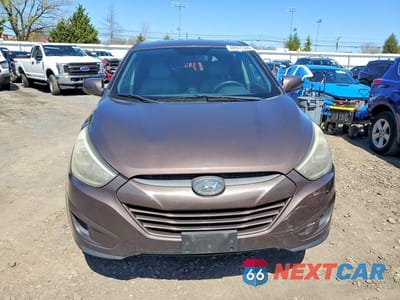 Piąte zdjęcie samochodu w środku: 2015 HYUNDAI TUCSON GLS VIN:KM8JTCAF2FU959803 - miniatura