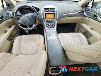 Zdjęcie 8 z 12 samochodu: 2019 LINCOLN MKZ RESERVE II VIN:3LN6L5E9XKR613912 - miniatura