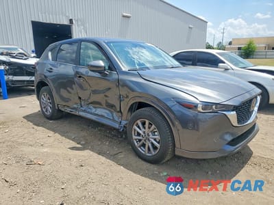 Czwarte zdjęcie samochodu z boku: 2025 MAZDA CX-5 PREFERRED VIN:JM3KFBCM6S0749946 - miniatura
