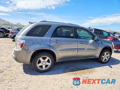 Trzecie zdjęcie samochodu z tyłu: 2005 CHEVROLET EQUINOX LT VIN:2CNDL73F956138096 - miniatura