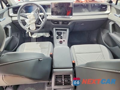 Zdjęcie 8 z 13 samochodu: 2026 VOLKSWAGEN TIGUAN SE VIN:3VVFR7RM4TM019233 - miniatura
