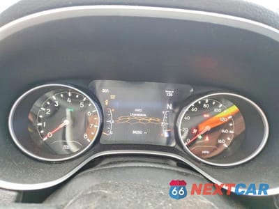 Zdjęcie 9 z 12 samochodu: 2019 JEEP COMPASS LATITUDE VIN:3C4NJDBB2KT593455 - miniatura