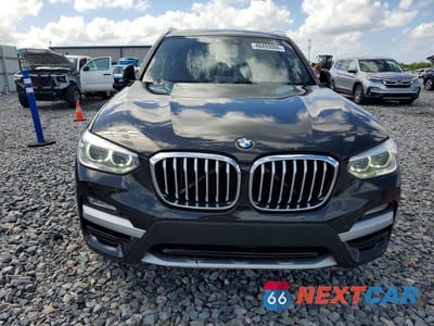 Piąte zdjęcie samochodu w środku: 2019 BMW X3 XDRIVE30I VIN:5UXTR9C58KLP82370 - miniatura