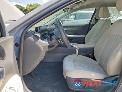 Zdjęcie 7 z 12 samochodu: 2024 HYUNDAI SONATA SEL VIN:KMHL64JA0RA427045 - miniatura