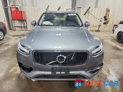 Piąte zdjęcie samochodu w środku: 2018 VOLVO XC90 T6 VIN:YV4A22PK5J1338794 - miniatura