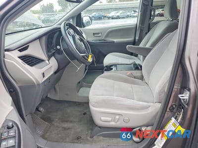 Zdjęcie 7 z 14 samochodu: 2016 TOYOTA SIENNA LE VIN:5TDKK3DC1GS717359 - miniatura