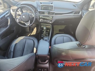 Zdjęcie 8 z 13 samochodu: 2016 BMW X1 XDRIVE28I VIN:WBXHT3C36GP882815 - miniatura