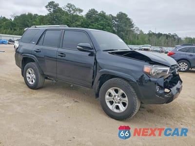 Czwarte zdjęcie samochodu z boku: 2023 TOYOTA 4RUNNER SR5 PREMIUM VIN:JTEFU5JR1P5303631 - miniatura
