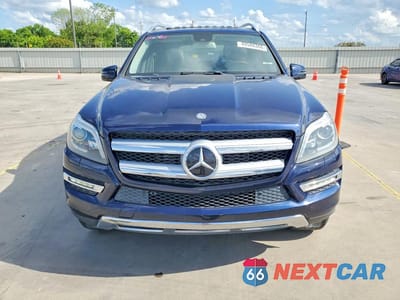 Piąte zdjęcie samochodu w środku: 2013 MERCEDES-BENZ GL 350 BLUETEC VIN:4JGDF2EE7DA214057 - miniatura