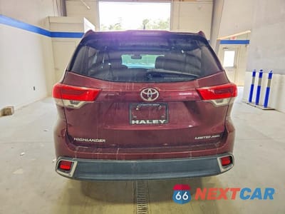 Zdjęcie 6 z 14 samochodu: 2018 TOYOTA HIGHLANDER LIMITED VIN:5TDDZRFH2JS846038 - miniatura
