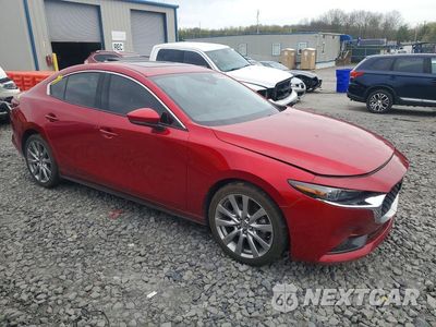 Czwarte zdjęcie samochodu z boku: 2020 MAZDA 3 PREMIUM VIN:3MZBPBEM8LM128982 - miniatura