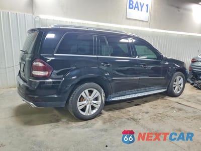 Trzecie zdjęcie samochodu z tyłu: 2010 MERCEDES-BENZ GL 350 BLUETEC VIN:4JGBF2FE0AA552885 - miniatura